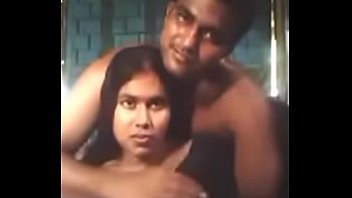 bangladeshi bhabhi breasts pressing selfie - indian porno.