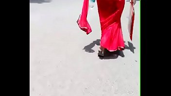crimson saree aunty street walk - supah-hot bulky.
