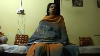 indian aunty gargling is spouse penis prettily on indiansxvideocom