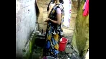 bangla desi village woman bathing in.