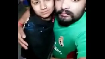 desi uber-cute uber-sexy bhabhi give smooch smooch her husband