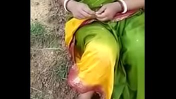 village aunty fellatio nail with paramour in open.