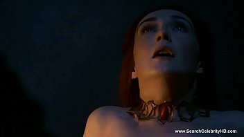 Carice van Houten Fully Nude and Pregnant in Game of Thrones S02E04