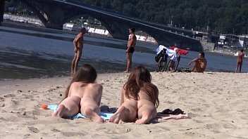 candid nude naturist nubile donk on the public beach